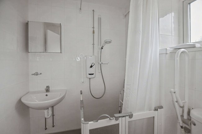 54 Fieldfare Road, Thamesmead, London, SE28 8HR 44