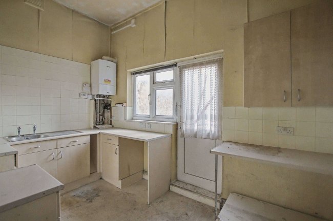 Ground Floor Flat, 1 Nightingale Road, Harlesden, London NW10 4RG 6