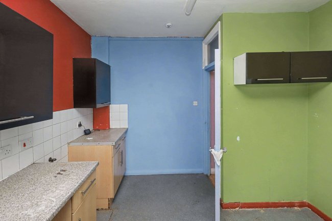 First Floor 25 Claremont Road, Cricklewood, London, NW2 1BP 79