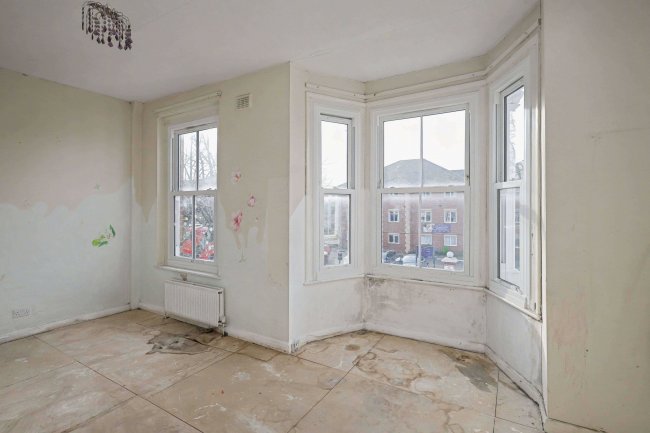 First Floor 25 Claremont Road, Cricklewood, London, NW2 1BP 79