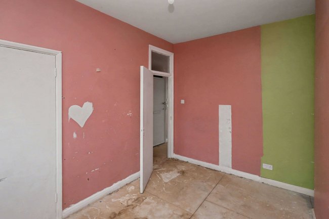 First Floor 25 Claremont Road, Cricklewood, London, NW2 1BP 79