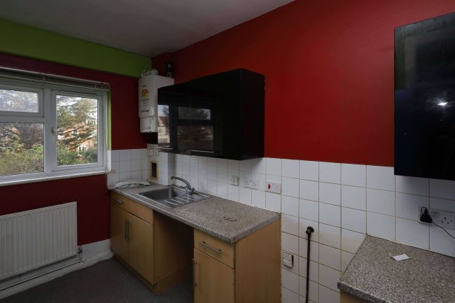 First Floor 25 Claremont Road, Cricklewood, London, NW2 1BP 79