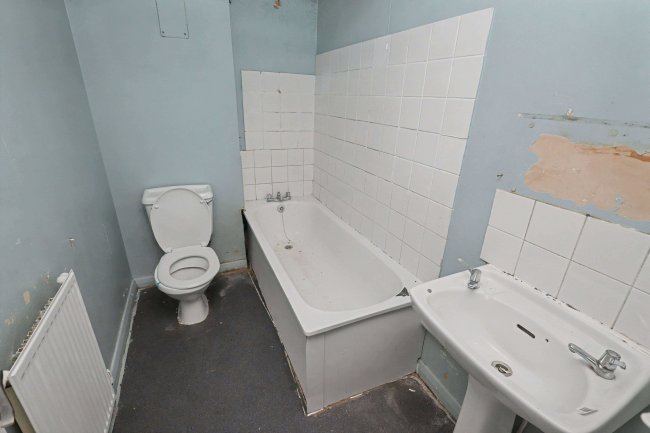 First Floor 25 Claremont Road, Cricklewood, London, NW2 1BP 79