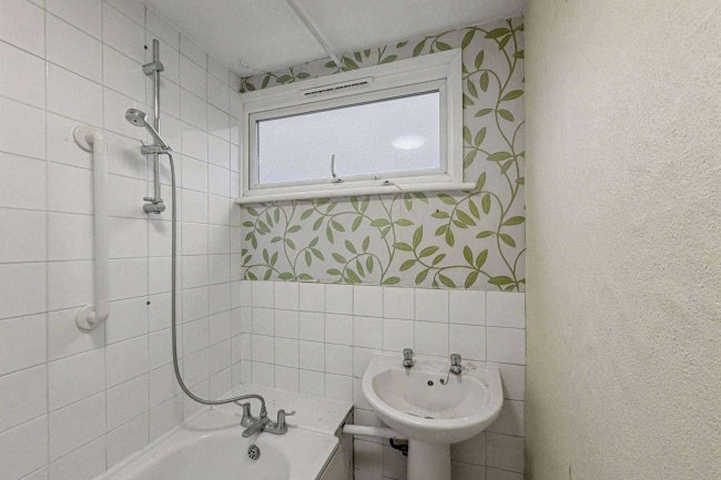 202 Maltings Lane, Witham, Essex, CM8 1JN 25