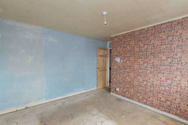 25 Darrington Close, Eaton Socon, St. Neots, Cambridgeshire PE19 8BG 46