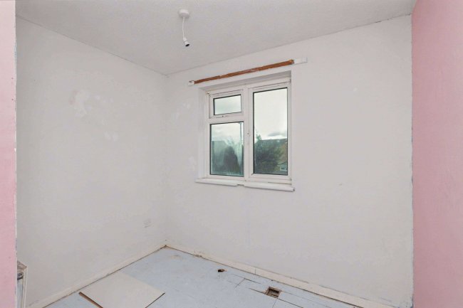 25 Darrington Close, Eaton Socon, St. Neots, Cambridgeshire PE19 8BG 46