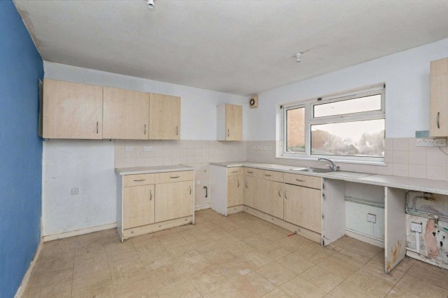 25 Darrington Close, Eaton Socon, St. Neots, Cambridgeshire PE19 8BG 46