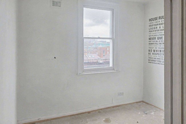 26D Westcroft Square, Stamford Brook, London W6 0TD 3