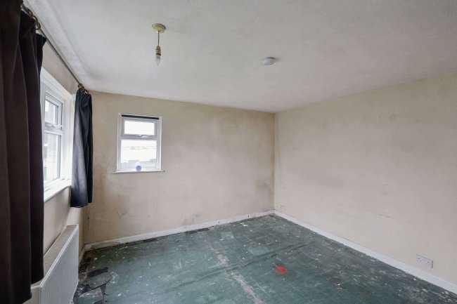 Ground Floor Flat, 1 Charles Court, Forest Hills Drive, Southampton, SO18 2FY 34