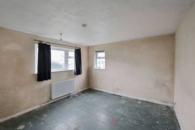 Ground Floor Flat, 1 Charles Court, Forest Hills Drive, Southampton, SO18 2FY 34