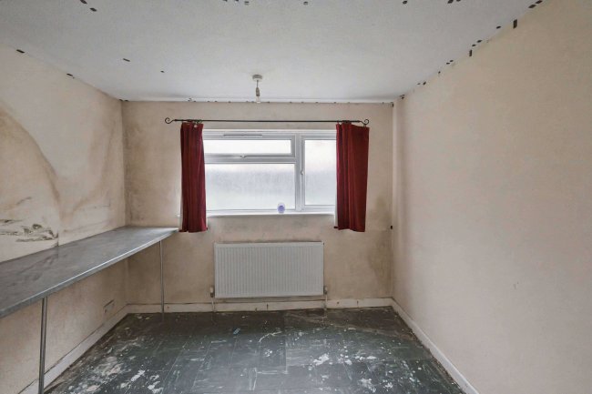 Ground Floor Flat, 1 Charles Court, Forest Hills Drive, Southampton, SO18 2FY 34