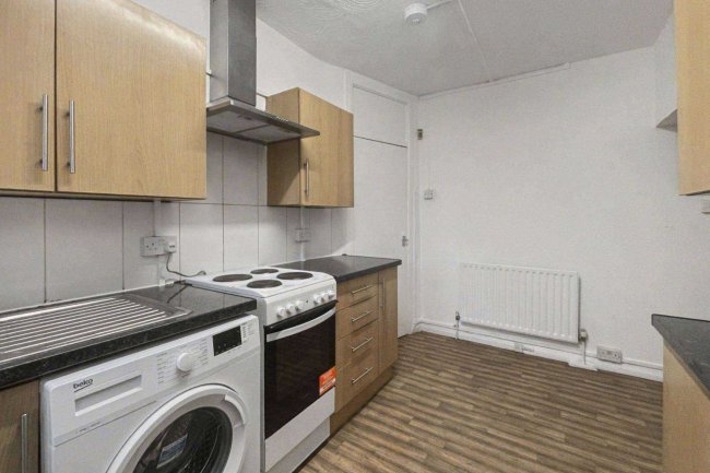 1 Pymmes Close, Enfield, London N13 4NJ 97