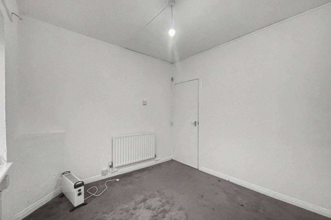 1 Pymmes Close, Enfield, London N13 4NJ 97