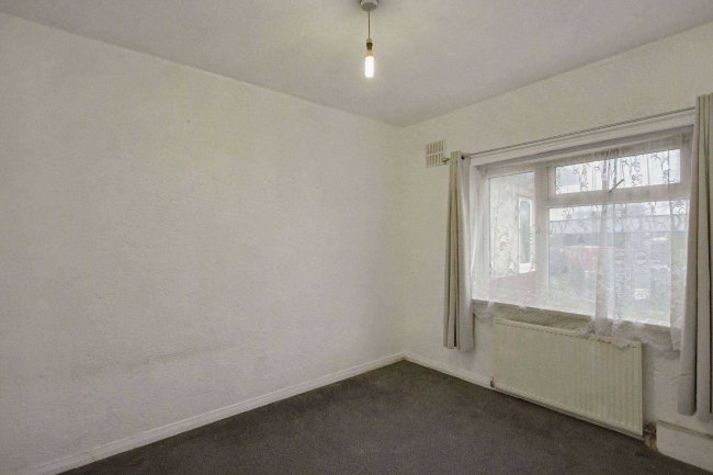 2 Pymmes Close, Enfield, London N13 4NJ 98