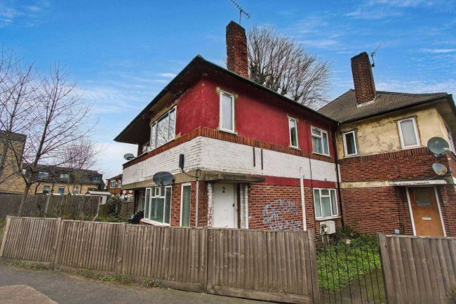 2 Pymmes Close, Enfield, London N13 4NJ 98