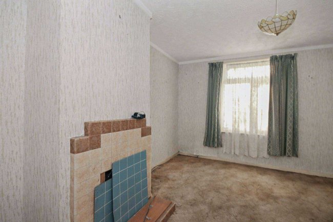 3 White Heart Cottages, English Drove, Thorney, Peterborough  PE6 0TL 4