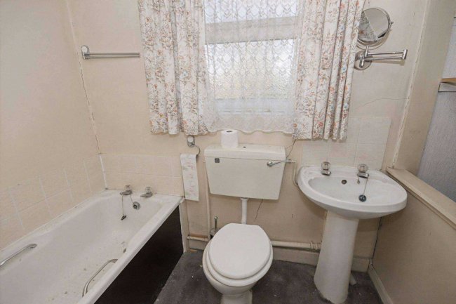 3 White Heart Cottages, English Drove, Thorney, Peterborough  PE6 0TL 4