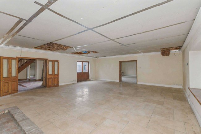 Temple Cottage, Rushden Road, Sharnbrook, Bedfordshire MK44 1ND 6