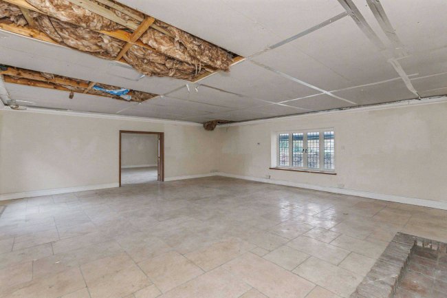 Temple Cottage, Rushden Road, Sharnbrook, Bedfordshire MK44 1ND 6