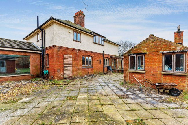 Temple Cottage, Rushden Road, Sharnbrook, Bedfordshire MK44 1ND 6