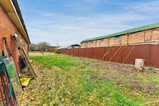 Temple Cottage, Rushden Road, Sharnbrook, Bedfordshire MK44 1ND 6
