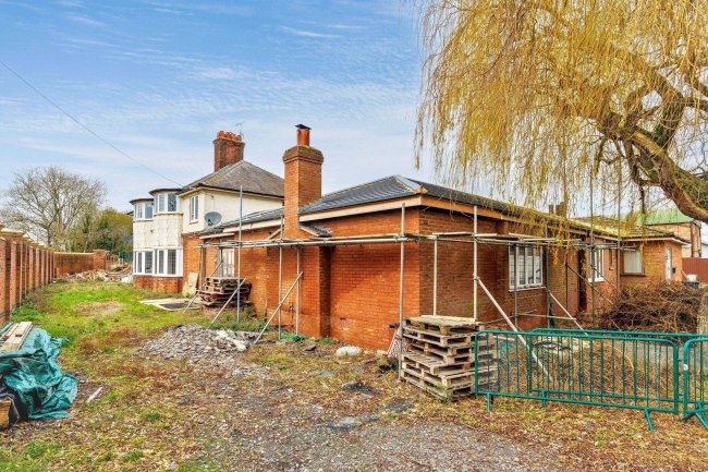 Temple Cottage, Rushden Road, Sharnbrook, Bedfordshire MK44 1ND 6