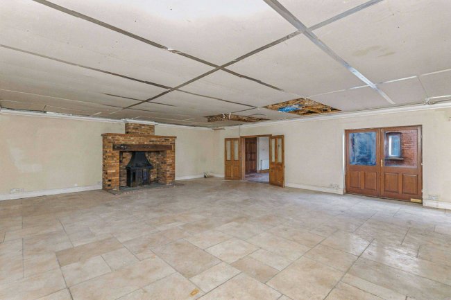 Temple Cottage, Rushden Road, Sharnbrook, Bedfordshire MK44 1ND 6