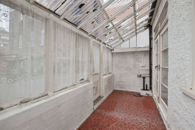 2 Dobell Road, Eltham, London SE9 1HE 2