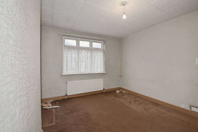 2 Dobell Road, Eltham, London SE9 1HE 2