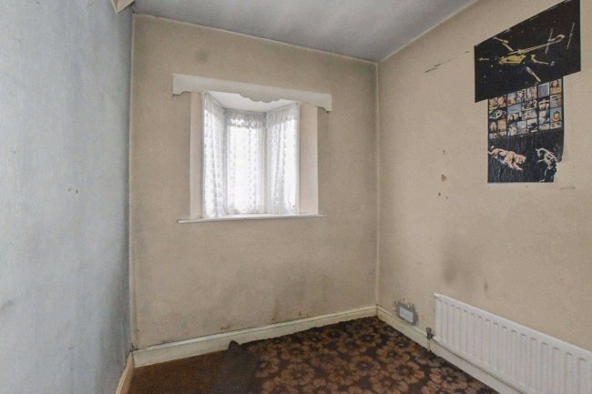 2 Dobell Road, Eltham, London SE9 1HE 2