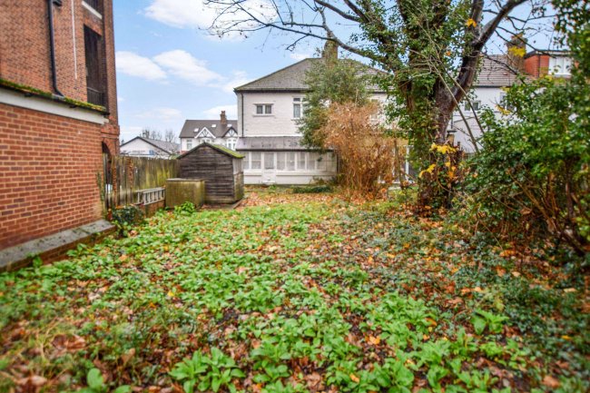 2 Dobell Road, Eltham, London SE9 1HE 2