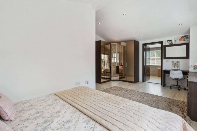 Svetlanas, St. Anns Hill Road, Chertsey, Surrey, KT16 9NN 67