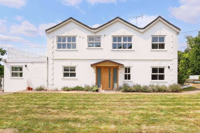 Svetlanas, St. Anns Hill Road, Chertsey, Surrey, KT16 9NN 67