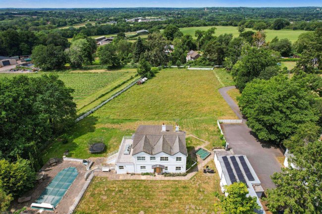 Svetlanas, St. Anns Hill Road, Chertsey, Surrey, KT16 9NN 67