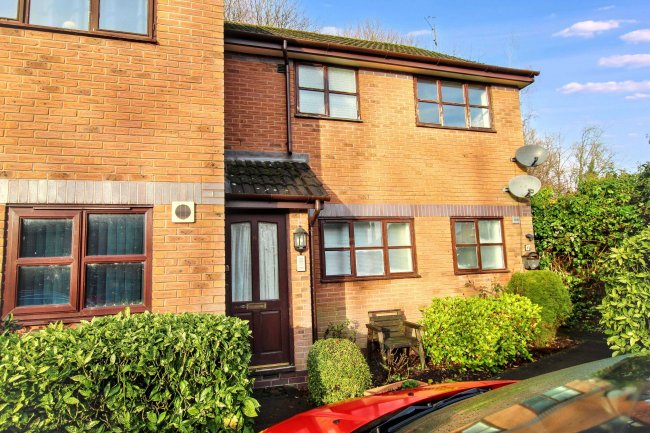 16 Bellingham Grove, Hanley, Stoke-on-Trent, Staffordshire, ST1 6UX 7