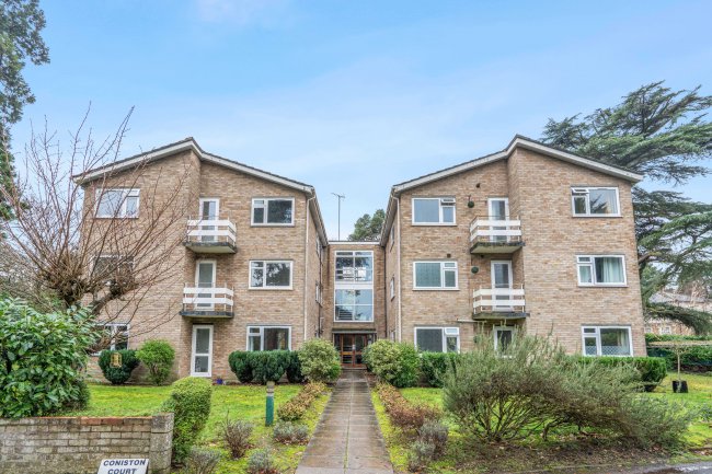 9 Coniston Court, Hanger Hill, Weybridge, KT13 9YR 77