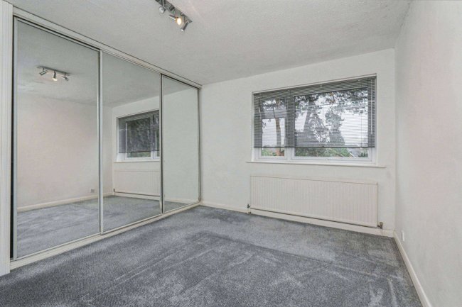 9 Coniston Court, Hanger Hill, Weybridge, KT13 9YR 77