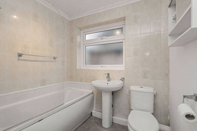 9 Coniston Court, Hanger Hill, Weybridge, KT13 9YR 77