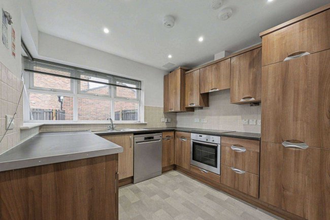 19 Torwood Court, Cramlington, Northumberland, NE23 2BZ 76