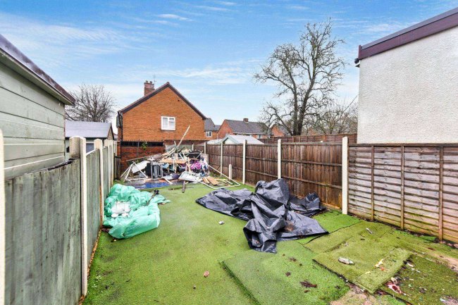 96 Sedgley Road, Woodsetton, Dudley, DY1 4NG 10