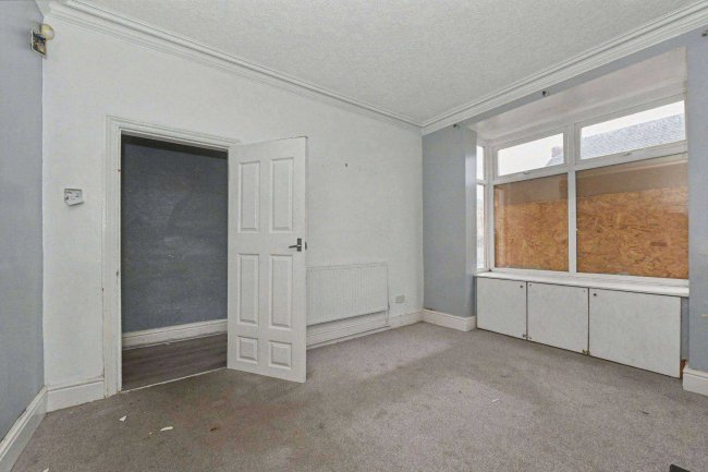 96 Sedgley Road, Woodsetton, Dudley, DY1 4NG 10