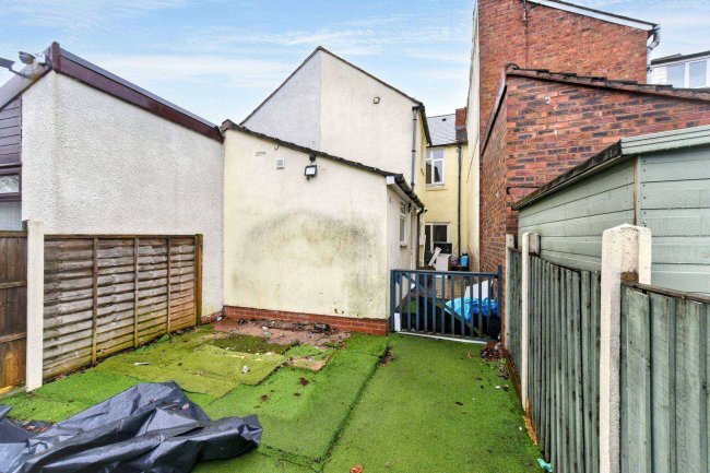 96 Sedgley Road, Woodsetton, Dudley, DY1 4NG 10