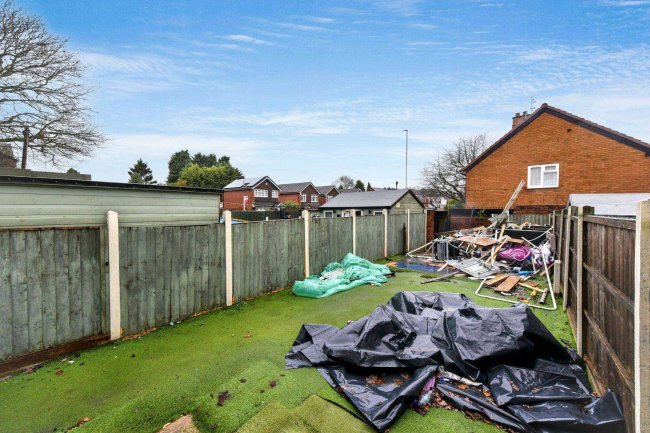 96 Sedgley Road, Woodsetton, Dudley, DY1 4NG 10