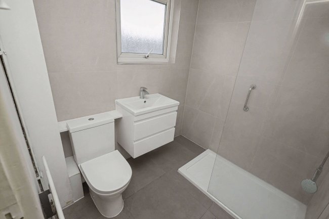 6 Keilder Close, Hillingdon, Uxbridge, UB10 0EU 1