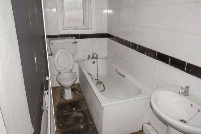 26 Trafalgar Street, Chorley, Lancashire, PR7 1HE 13