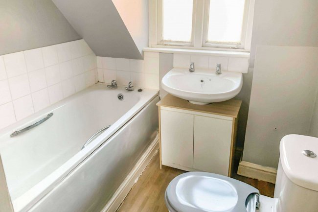 Flats A-E, 1 East Street, Blandford Forum, Dorset, DT11 7DU 67