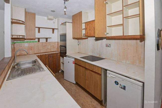 16 William Tarver Close, Warwick, Warwickshire, CV34 4UE 2