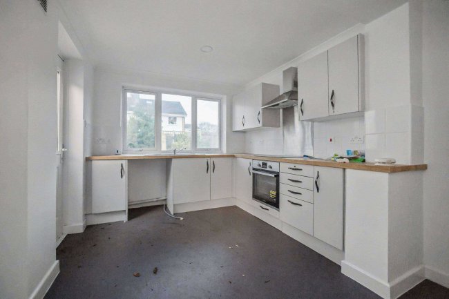 86 Long Catlis Road, Gillingham, Kent, ME8 9TA 70