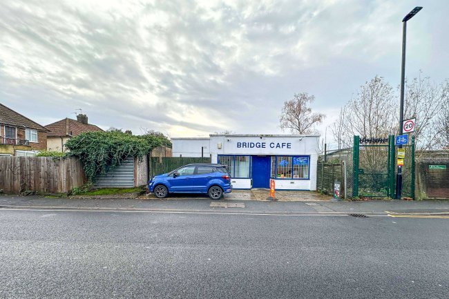 Bridge Cafe, Westfields Road, West Acton, London, W3 0AP 23