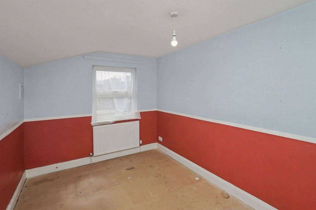 134 Colegrave Road, London E15 1EA 6